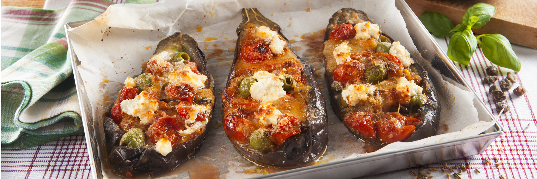 Bakłażanowe łódki nadziewane mozzarellą i pomidorami - Galbani – od ponad 140 lat dostarczamy najlepsze włoskie smaki na talerze całego świata