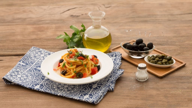 Makaron Bucatini - Galbani – od ponad 140 lat dostarczamy najlepsze włoskie smaki na talerze całego świata