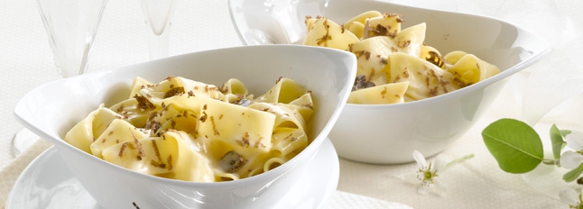 Pappardelle z kremem mascarpone i truflami - Galbani – od ponad 140 lat dostarczamy najlepsze włoskie smaki na talerze całego świata