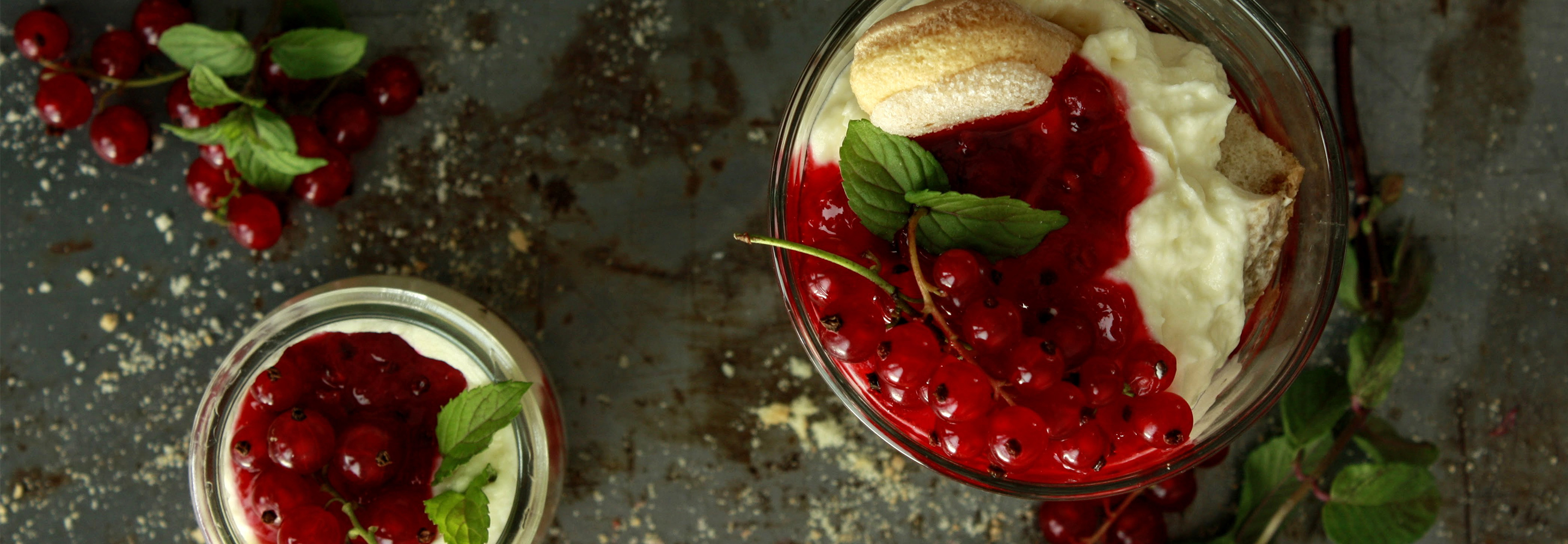 Tiramisu z jagodami, jeżynami i porzeczkami - Galbani – od ponad 140 lat dostarczamy najlepsze włoskie smaki na talerze całego świata